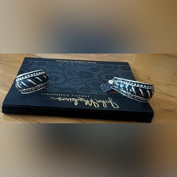 John Medeiros Silver and Blue Horse Shoe Earrings - Picture 2 of 5